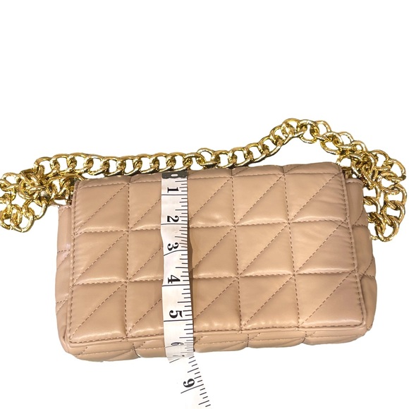 Quilted Nude Faux Leather Shoulder Bag | Chunky Gold Chain Strap - Picture 5 of 6